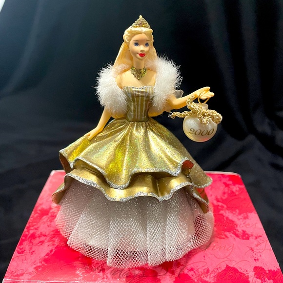 Barbie 2000 ornament - Picture 1 of 8